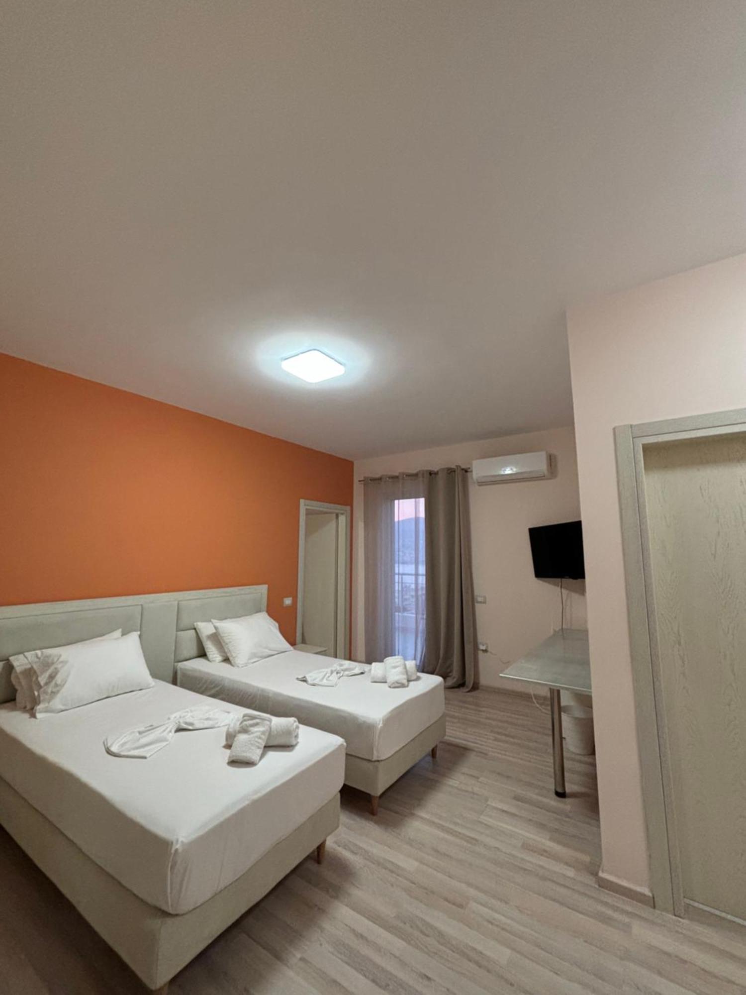 Vila -Te Golja Sarandë Buitenkant foto